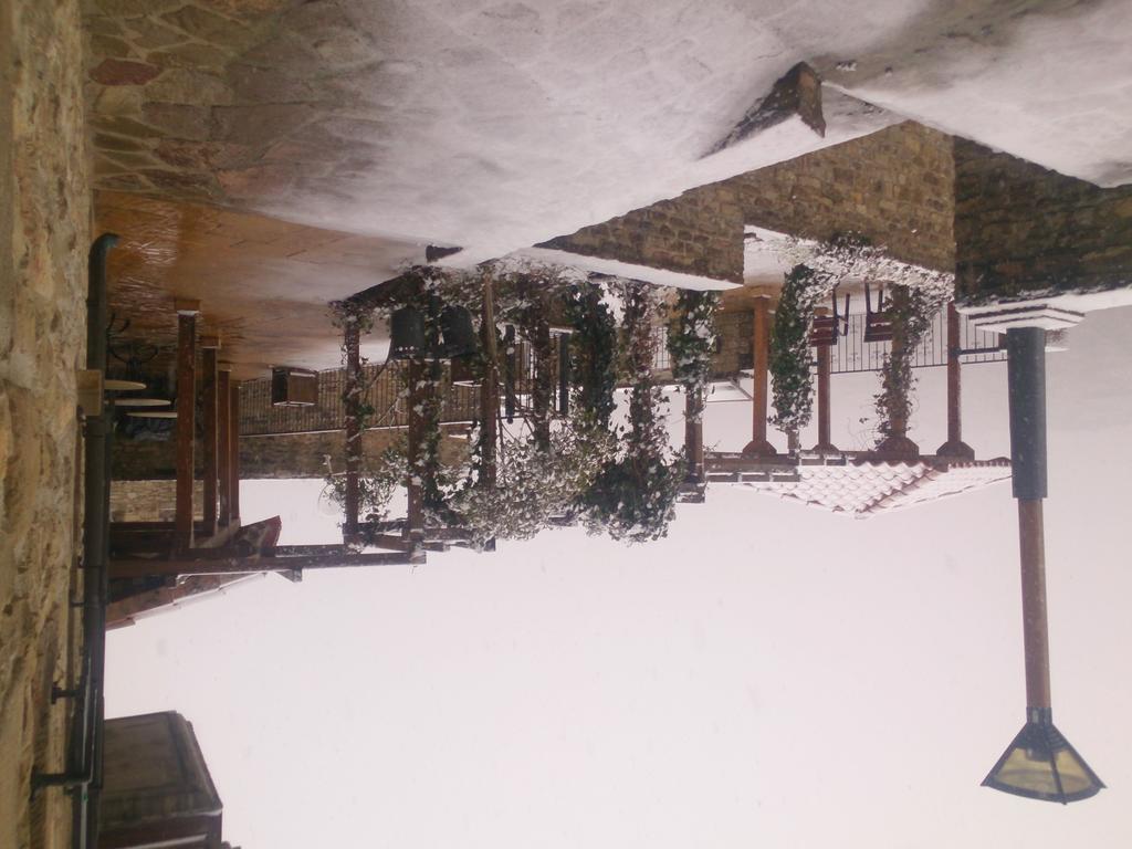 Hospederia Villa De Pintano ภายนอก รูปภาพ