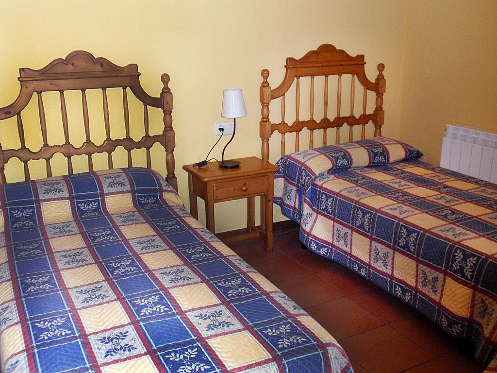 Hospederia Villa De Pintano ภายนอก รูปภาพ