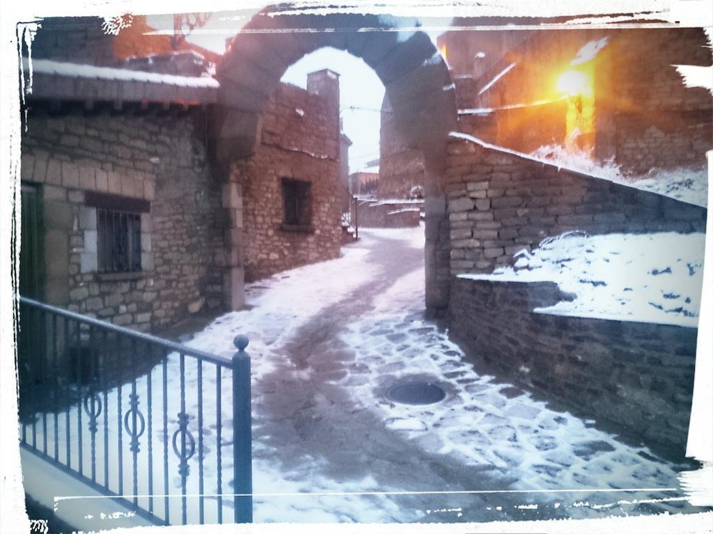 Hospederia Villa De Pintano ภายนอก รูปภาพ